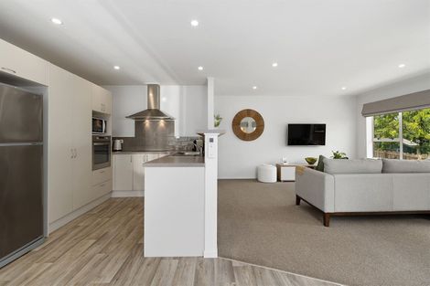 Photo of property in 2/11 Mercury Lane, Windsor Park, Auckland, 0632