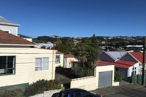 Photo of property in 132 Brougham Street, Mount Victoria, Wellington, 6011