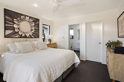 Photo of property in 7 Drabble Crescent, Papamoa Beach, Papamoa, 3118