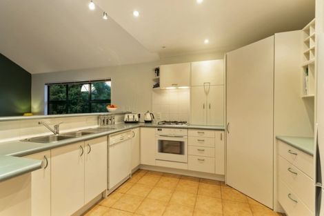Photo of property in 34 Savoy Road, Orewa, 0931