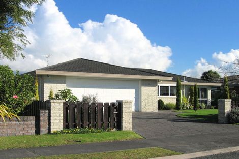 Photo of property in 7 Crampton Court, Orewa, 0931