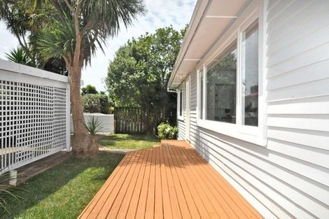 Photo of property in 3/13 Oregon Avenue, Avondale, Auckland, 1026