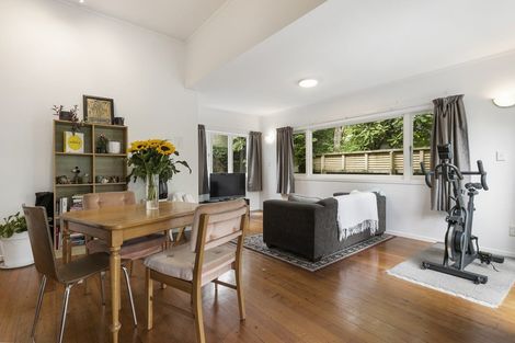 Photo of property in 2 Leslie Avenue, Sandringham, Auckland, 1025