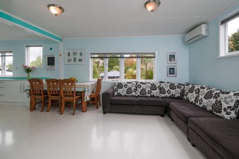 Photo of property in 30 Hythe Terrace, Mairangi Bay, Auckland, 0630