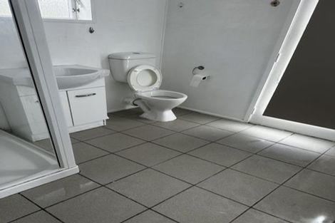 Photo of property in 107a Beechdale Crescent, Pakuranga Heights, Auckland, 2010