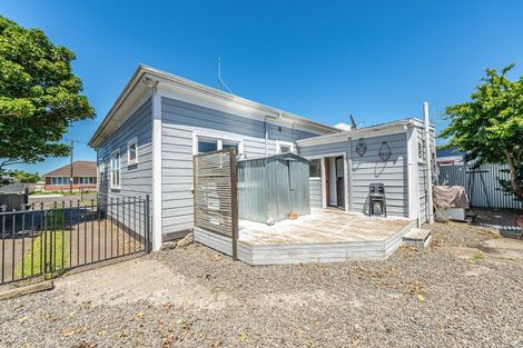 Photo of property in 44 Bignell Street, Gonville, Whanganui, 4501