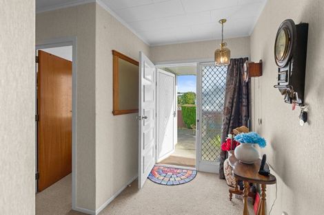 Photo of property in 4 Burn Street, Levin, 5510