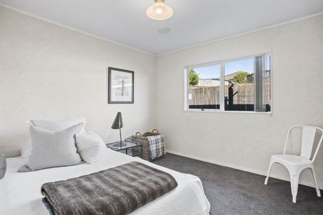 Photo of property in 1/6 Somerton Rise, Henderson, Auckland, 0612