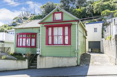 Photo of property in 75 Majoribanks Street, Mount Victoria, Wellington, 6011