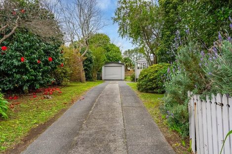 Photo of property in 14 Shearwater Street, One Tree Point, 0118