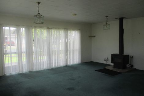 Photo of property in 3 Booker Place, Weymouth, Auckland, 2103