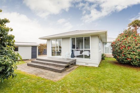 Photo of property in 10 Peters Avenue, Cloverlea, Palmerston North, 4412