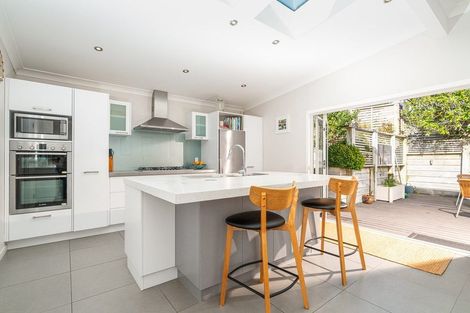 Photo of property in 235 Cockayne Road, Ngaio, Wellington, 6035