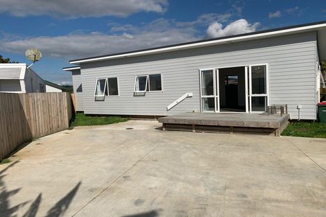 Photo of property in 151 Bruce Mclaren Road, Henderson, Auckland, 0612