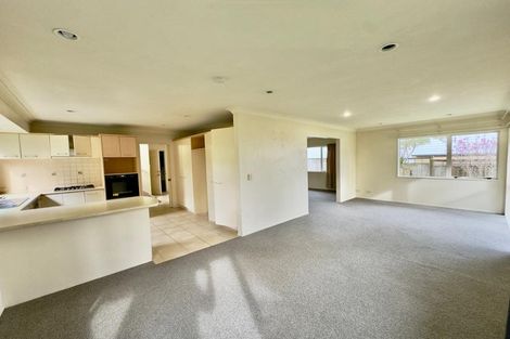 Photo of property in 786 Chapel Road, Shamrock Park, Auckland, 2016