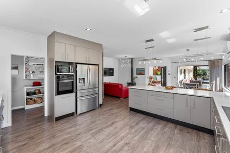 Photo of property in 4 Barbaras Way, Waikanae Beach, Waikanae, 5036