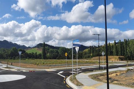 Photo of property in 8 Mataikokako Loop, Kawakawa Bay, 2585