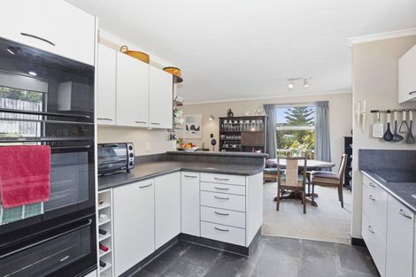 Photo of property in 107 Conclusion Street, Ascot Park, Porirua, 5024