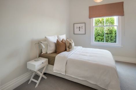 Photo of property in 2 Grahame Street, Devonport, Auckland, 0624