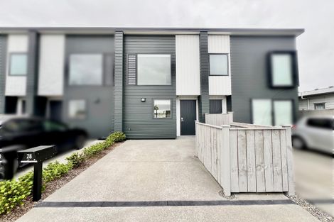 Photo of property in 28 Rauriki Lane, Rosehill, Papakura, 2113