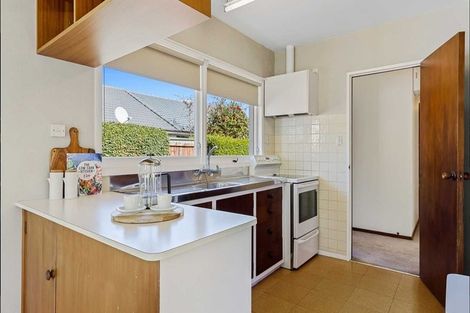 Photo of property in 2/208 Waimairi Road, Ilam, Christchurch, 8041