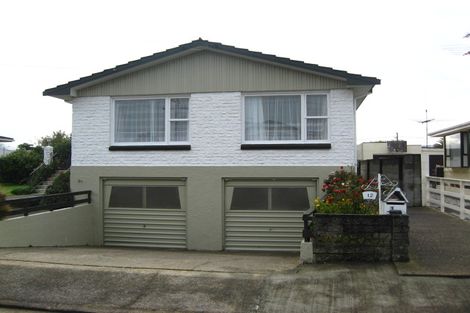 Photo of property in 12 Esk Place, Mosgiel, 9024