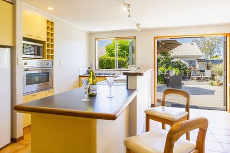 Photo of property in 15 Spriggs Crescent, Greenmeadows, Napier, 4112