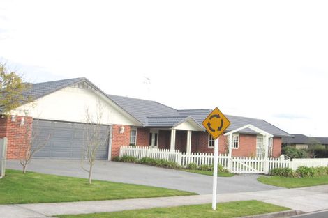 Photo of property in 2 Guildford Place, Rototuna North, Hamilton, 3210