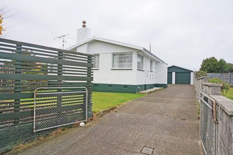 Photo of property in 3 Argyle Street, Kew, Invercargill, 9812