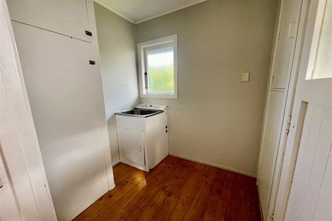 Photo of property in 12 Strid Road, Te Atatu South, Auckland, 0610