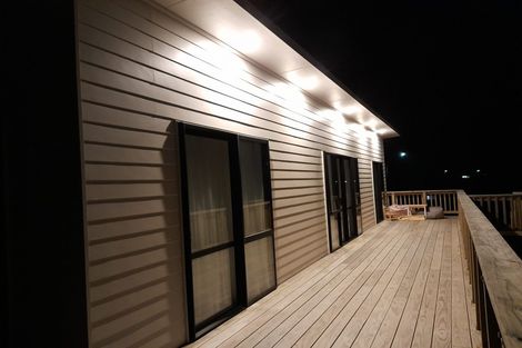 Photo of property in 8 Tua Tua Place, Baylys Beach, Dargaville, 0377