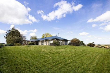 Photo of property in 300 Grove Road, Te Pahu, Hamilton, 3285