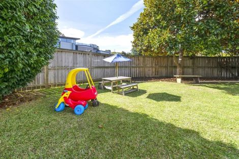 Photo of property in 2 Ponui Place, Mairangi Bay, Auckland, 0630