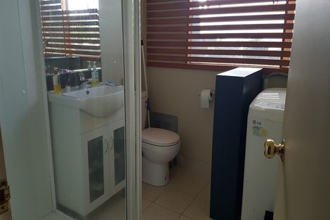 Photo of property in 13 Bruce Road, Glenfield, Auckland, 0629