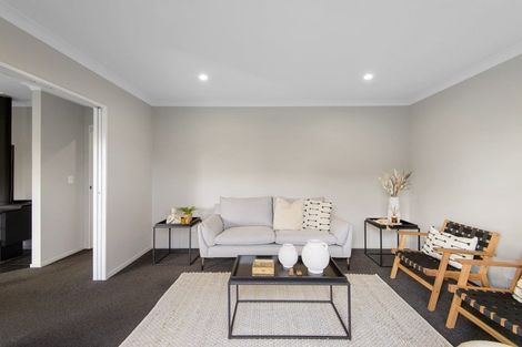 Photo of property in 6 Dundee Close, Darfield, 7510