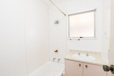 Photo of property in 14 Darlington Street, Ngatea, 3503