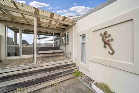 Photo of property in 5a Naumai Place, Spotswood, New Plymouth, 4310