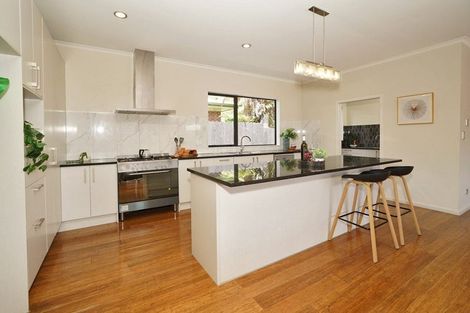 Photo of property in 8 Berkley Avenue, Hillcrest, Hamilton, 3216