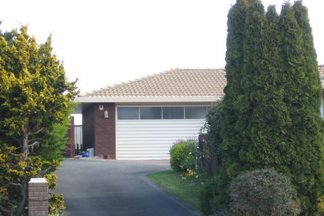Photo of property in 9 The Green, Mount Maunganui, 3116
