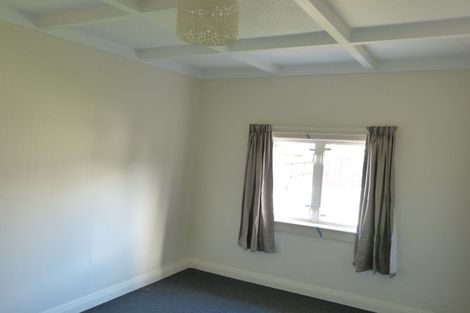 Photo of property in 1/3 Henry Street, Ebdentown, Upper Hutt, 5018