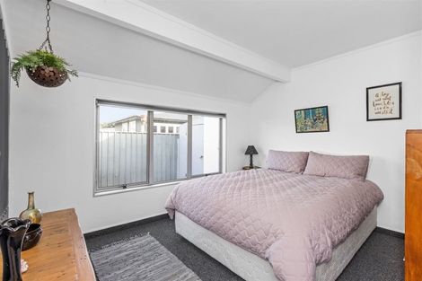 Photo of property in 2/249 Taradale Road, Pirimai, Napier, 4112