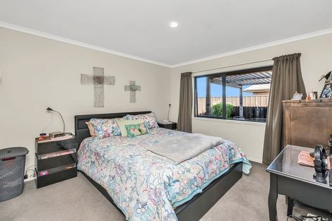 Photo of property in 66 Shillingford Boulevard, Rolleston, 7615