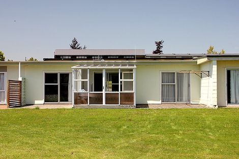 Photo of property in 15 Burnby Place, Te Anau, 9679