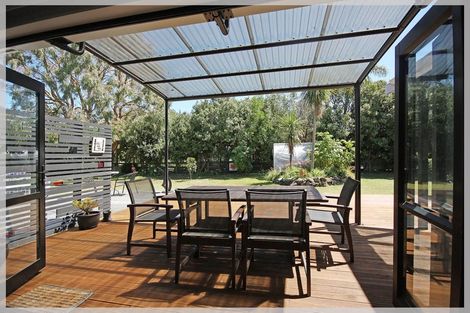 Photo of property in 33 Palmer Road, Foxton Beach, Foxton, 4891