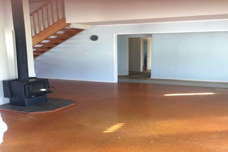 Photo of property in 295a Vipond Road, Stanmore Bay, Whangaparaoa, 0932