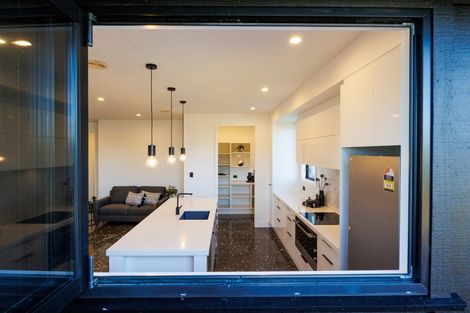 Photo of property in 2 Waimarama Court, Roslyn, Palmerston North, 4414