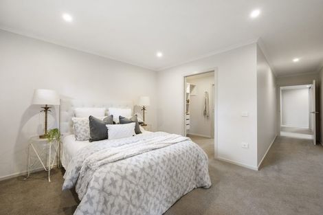 Photo of property in 8 Bateson Way, Heretaunga, Upper Hutt, 5018