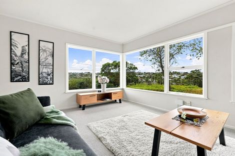 Photo of property in 1/497 Beach Road, Murrays Bay, Auckland, 0630