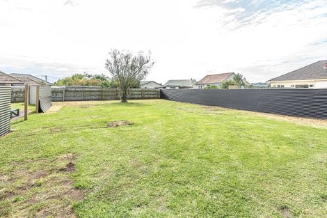 Photo of property in 51 Selwyn Crescent, College Estate, Whanganui, 4500