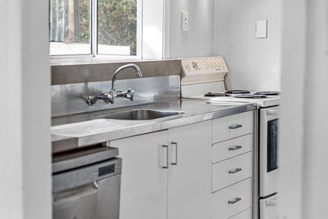 Photo of property in 8 Burgess Street, Te Aroha, 3320